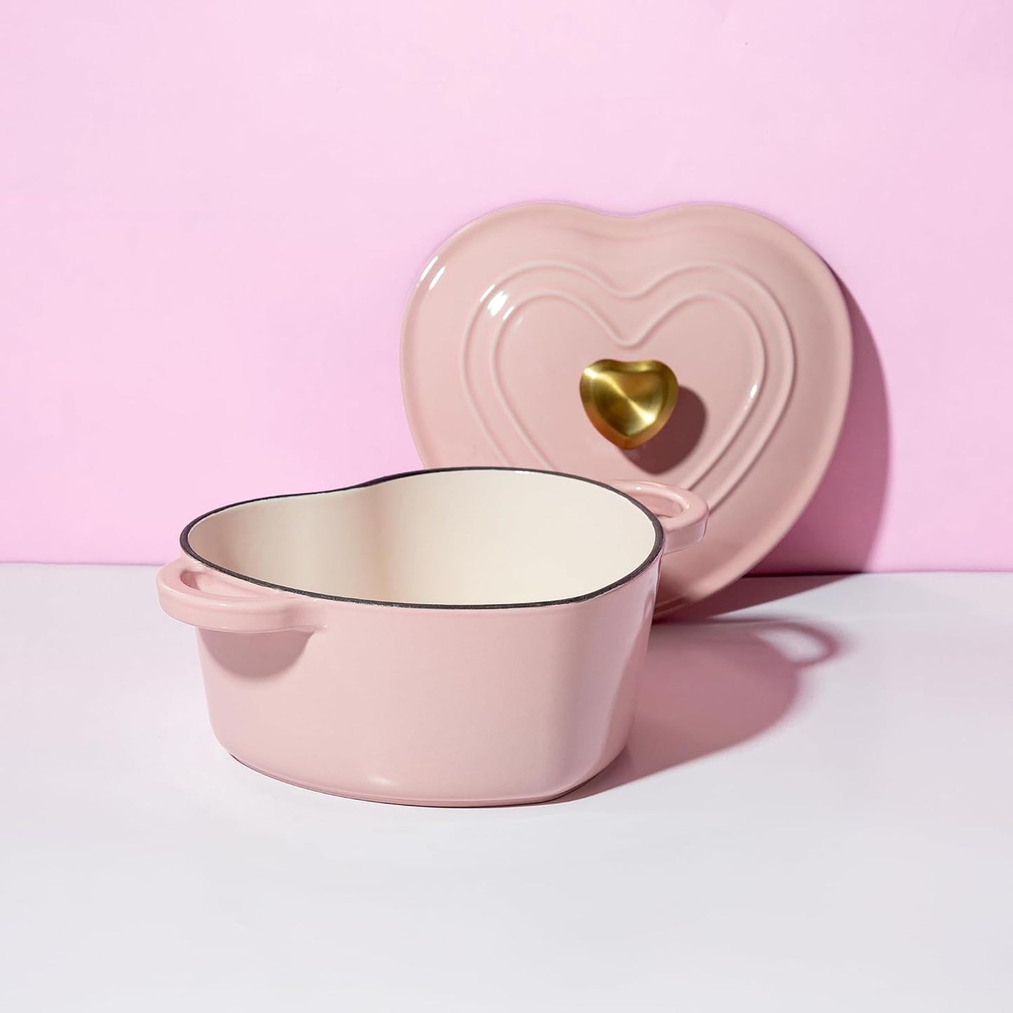 2-Quart Heart-Shaped Enameled Cast Iron Dutch Oven – Oven Safe to 500°F (Pink)