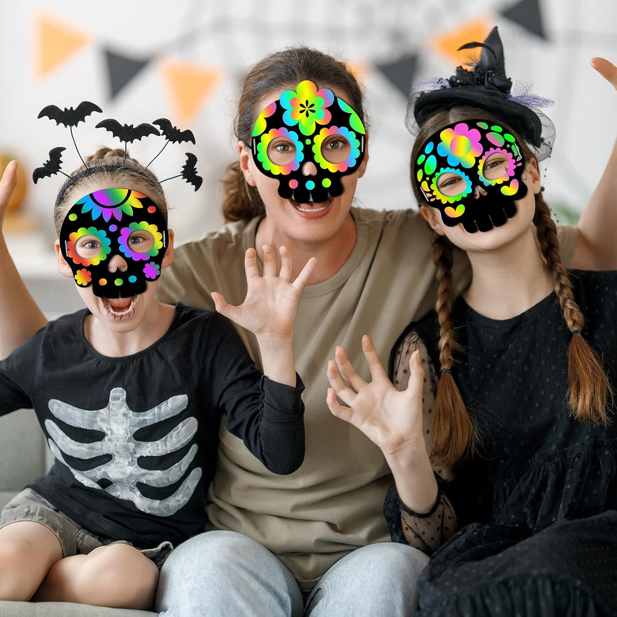 60-Piece Day of the Dead Scratch Skull Masks – DIY Halloween Party Favors & Kids Craft Activity