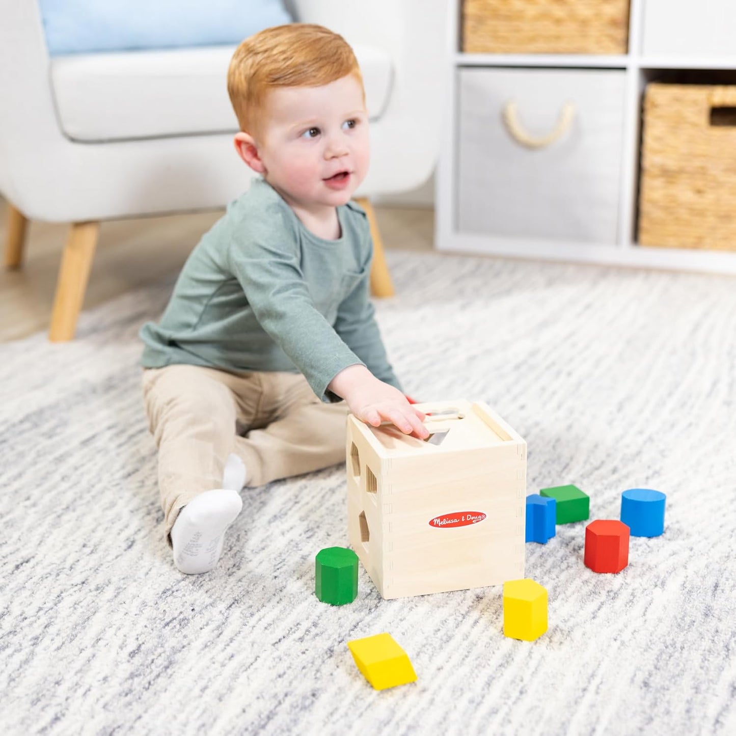 Wooden Shape Sorting Cube – Classic Toy with 12 Shapes