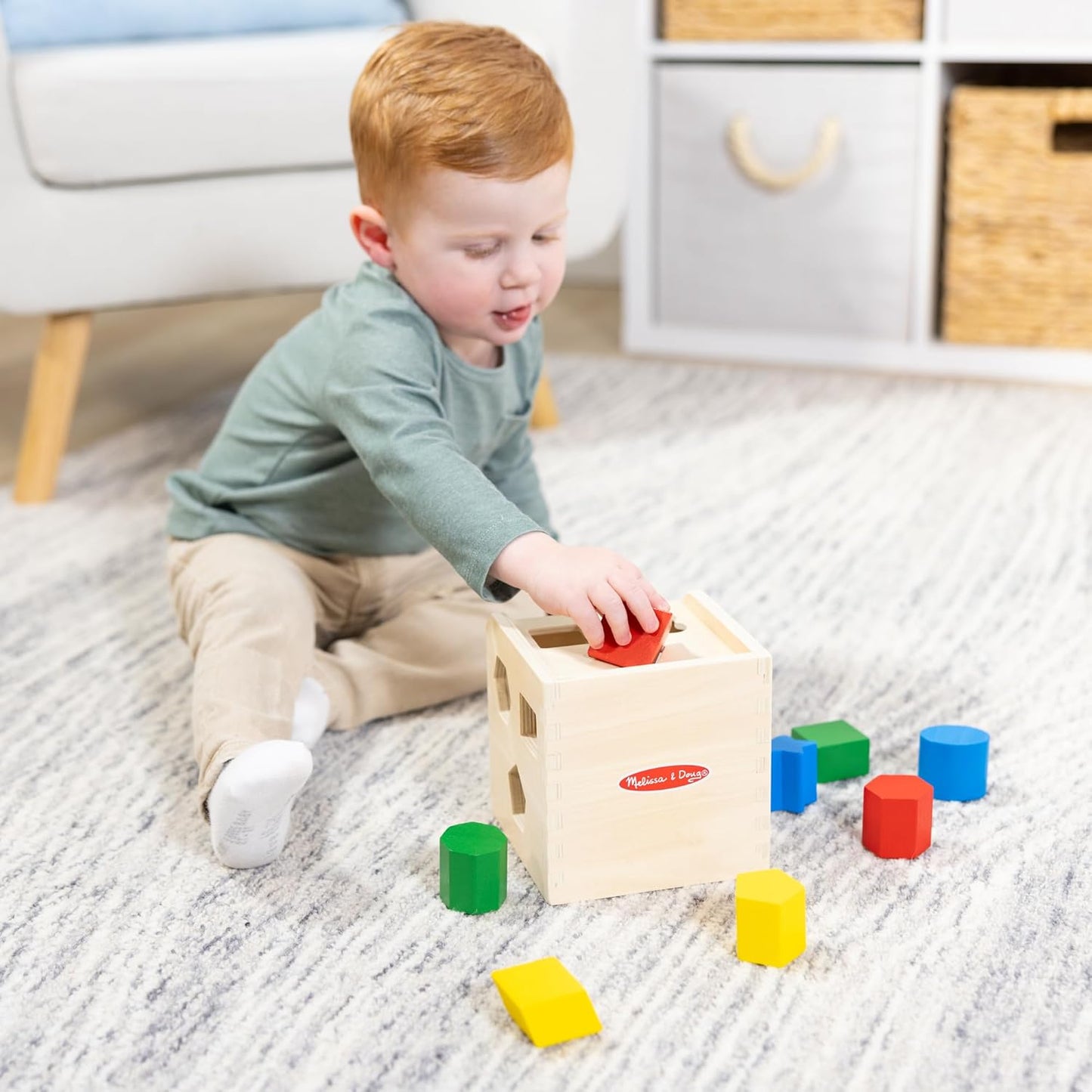Wooden Shape Sorting Cube – Classic Toy with 12 Shapes