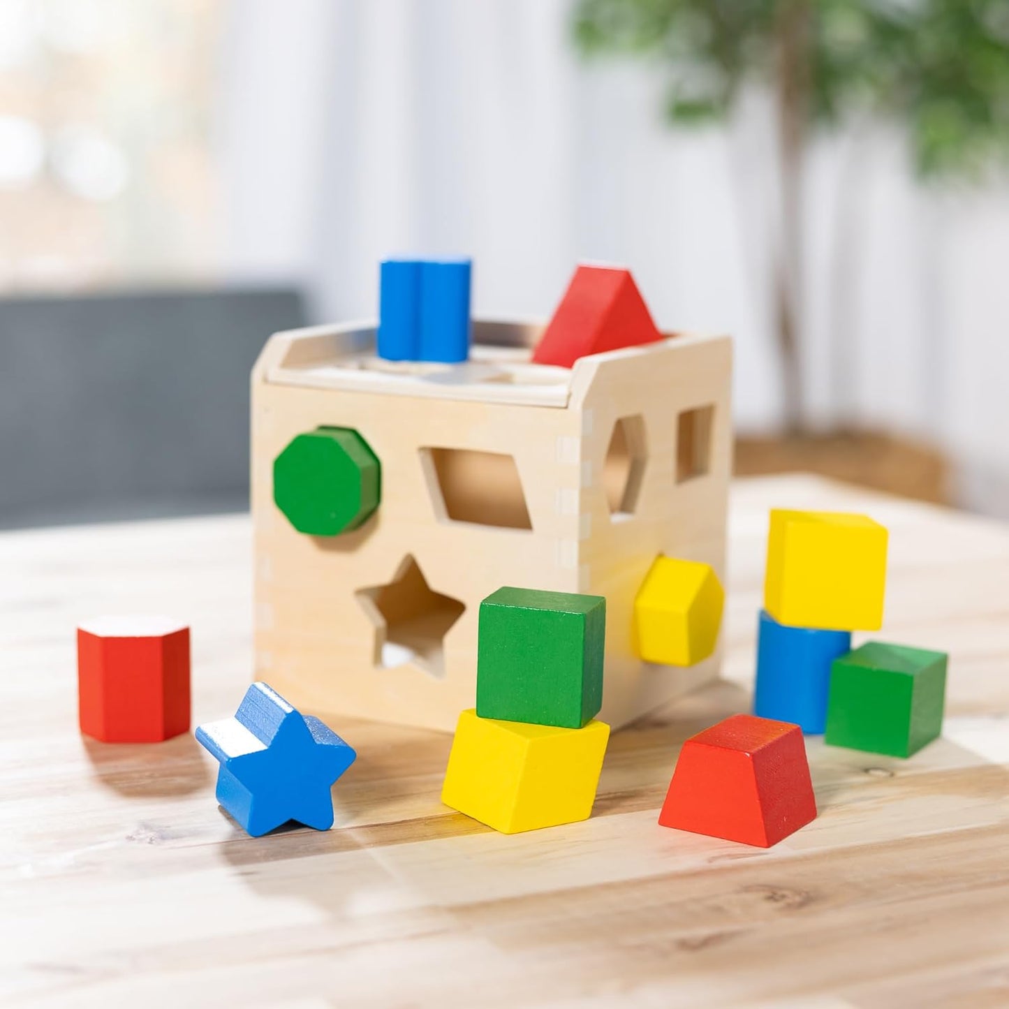 Wooden Shape Sorting Cube – Classic Toy with 12 Shapes
