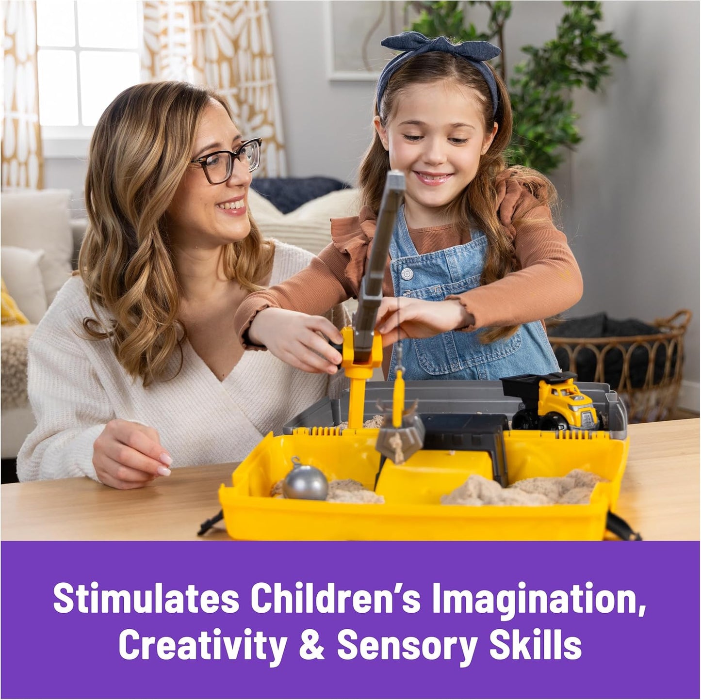Kinetic Sand Construction Site Sandbox with 2lbs Sand & Toy Truck for Ages 3+