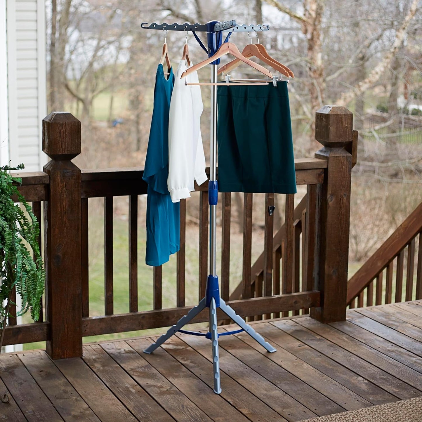 Portable Tripod Drying Rack for Indoor Laundry: Collapsible and Efficient