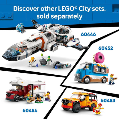 Holiday Adventure Camper Van Building Toy Set - Includes 3 Minifigures & Accessories for Ages 6+