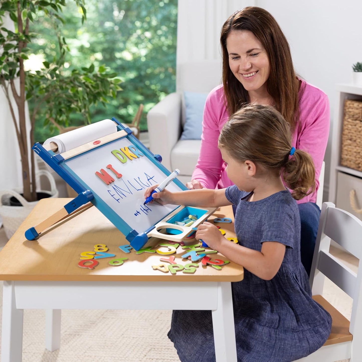 Double-Sided Tabletop Easel with 42 Pieces for Ages 3+