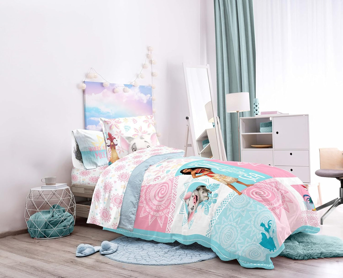 Moana Twin Comforter Set – 5-Piece Bed-in-a-Bag Bedding with Sheets & Pillow Covers Featuring Pua & Hei Hei