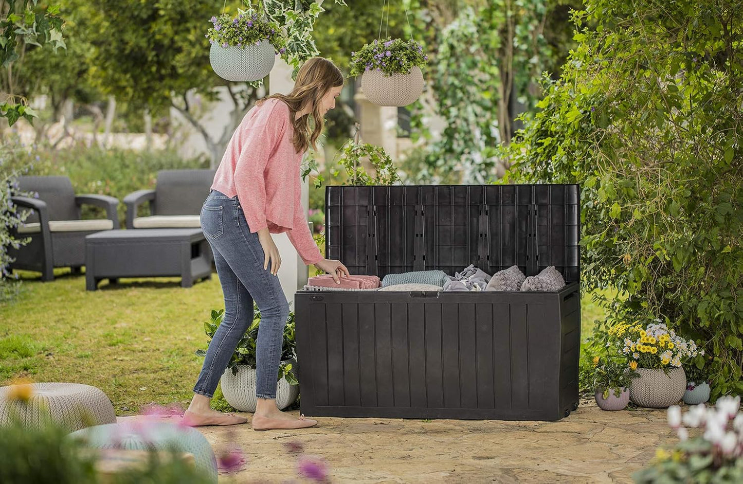 71-Gallon Resin Outdoor Storage Box for Patio Furniture