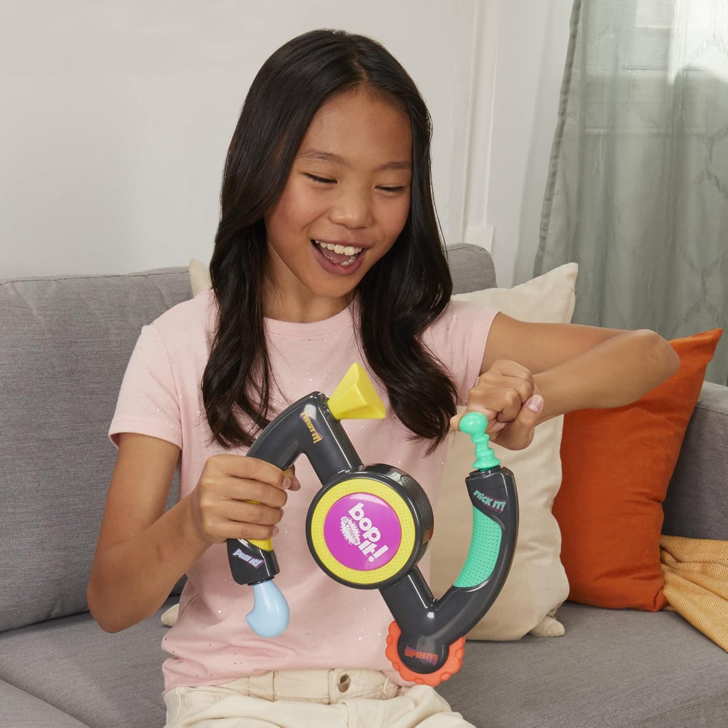 Bop It Extreme Electronic Game – Fun Party Game for 1 or More Players, Ages 8+ | Features 4 Modes, Including One-On-One Mode