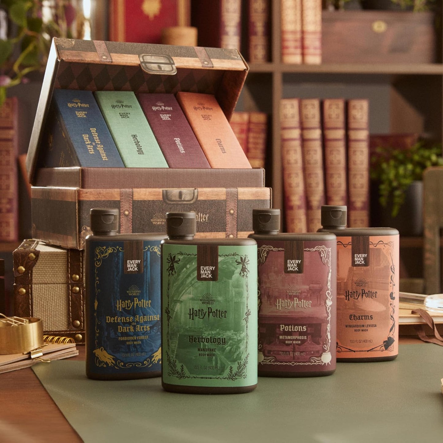 Harry Potter Collectors Body Wash Gift Set Hogwarts Inspired Scents 4 Body Washes