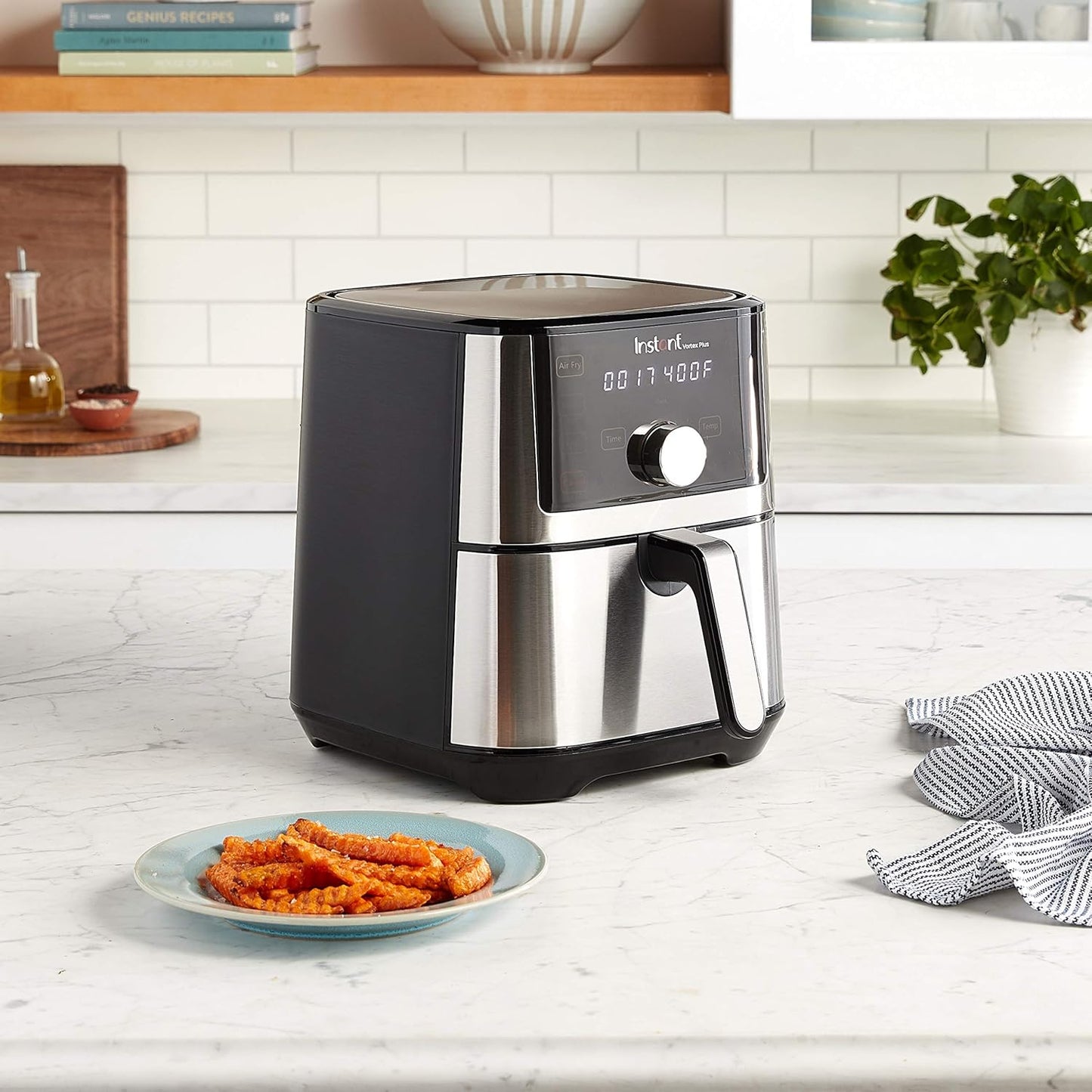 Air Fryer, 6-in-1 Functions Crisps, Custom Program Options, Stainless Steel
