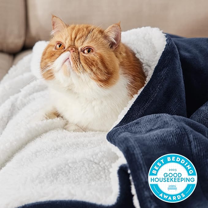 GentleSoft Sherpa Fleece Throw Blanket – Thick, Warm & Plush (Navy, 50x60")