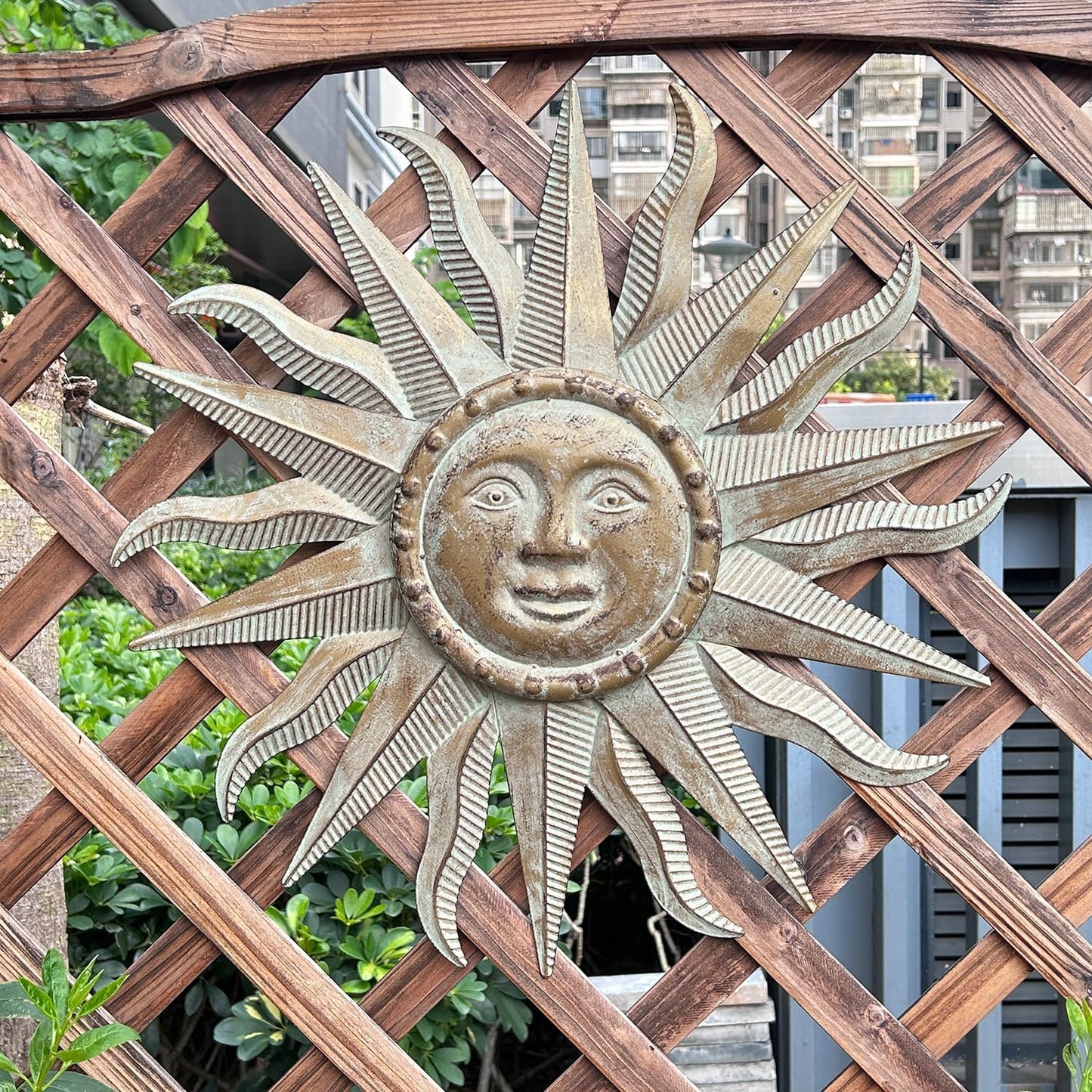 21.65" 3D Metal Sun Wall Art – Green-Gold Outdoor & Indoor Hanging Sculpture for Garden, Patio, Farmhouse, Living Room or Bedroom